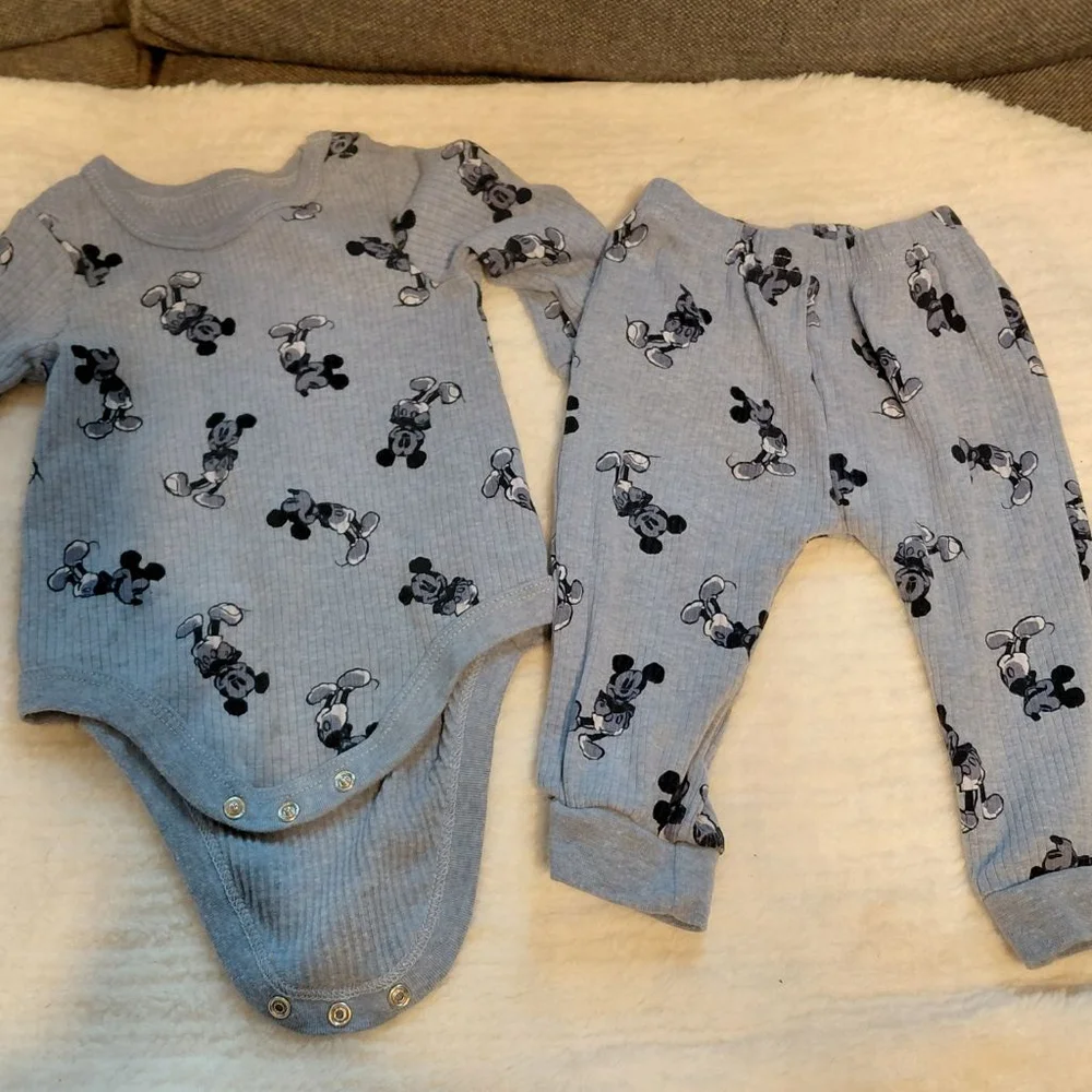 Unisex Baby Disney Light Blue Black Mickey Mouse Matching Set 3-6 Months